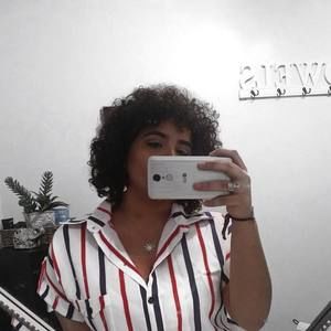 Meet your Posher, Alondra janise